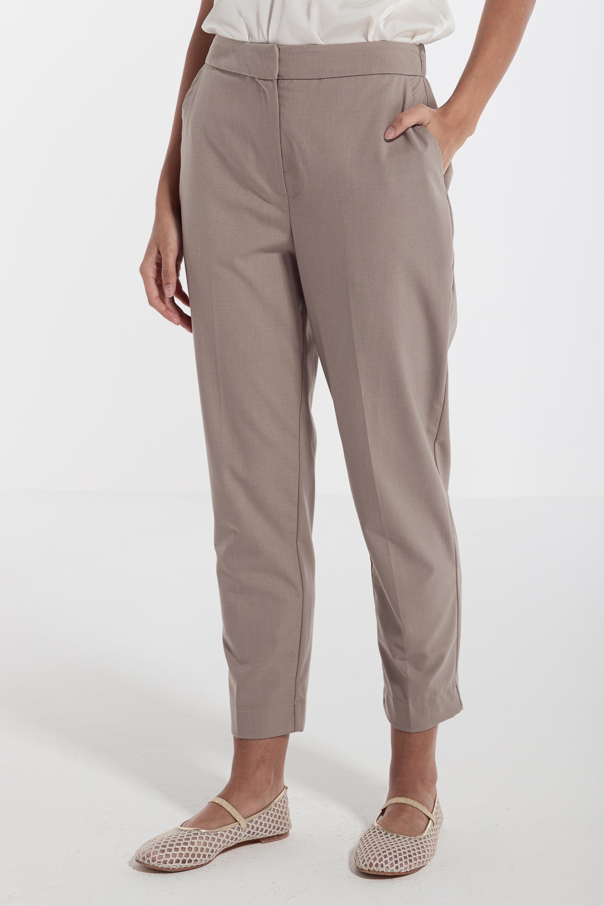 woman summer suit formal beige risska