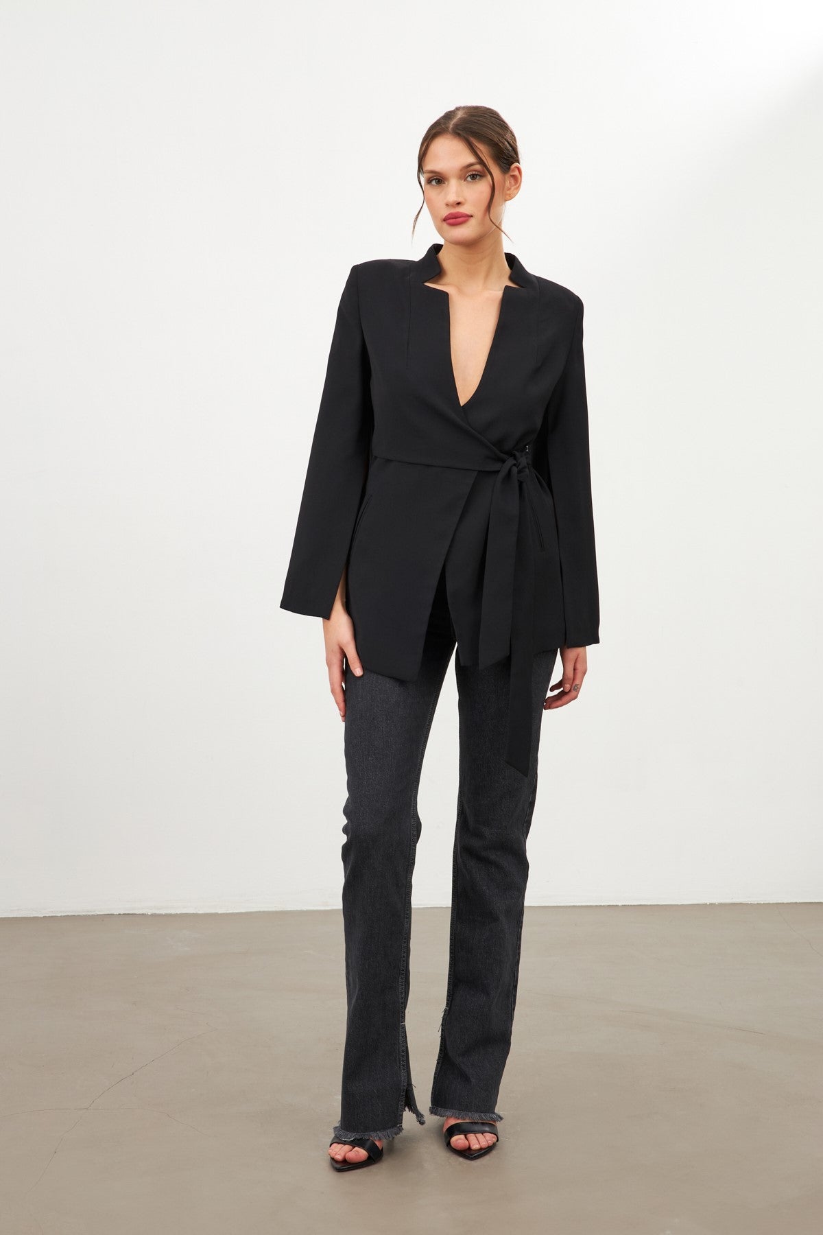 woman tailored black Blazer with side tie